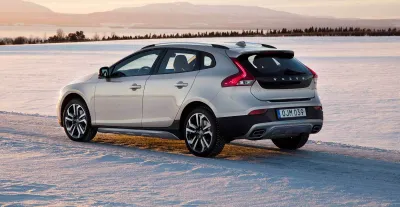 V40 Cross Country
